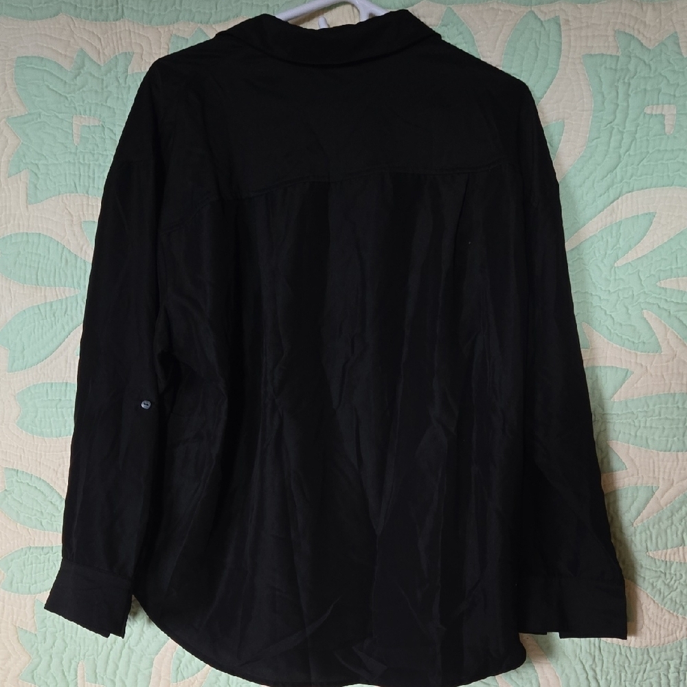 Old Navy Black Casual Button Down Shirt - Picture 3 of 5